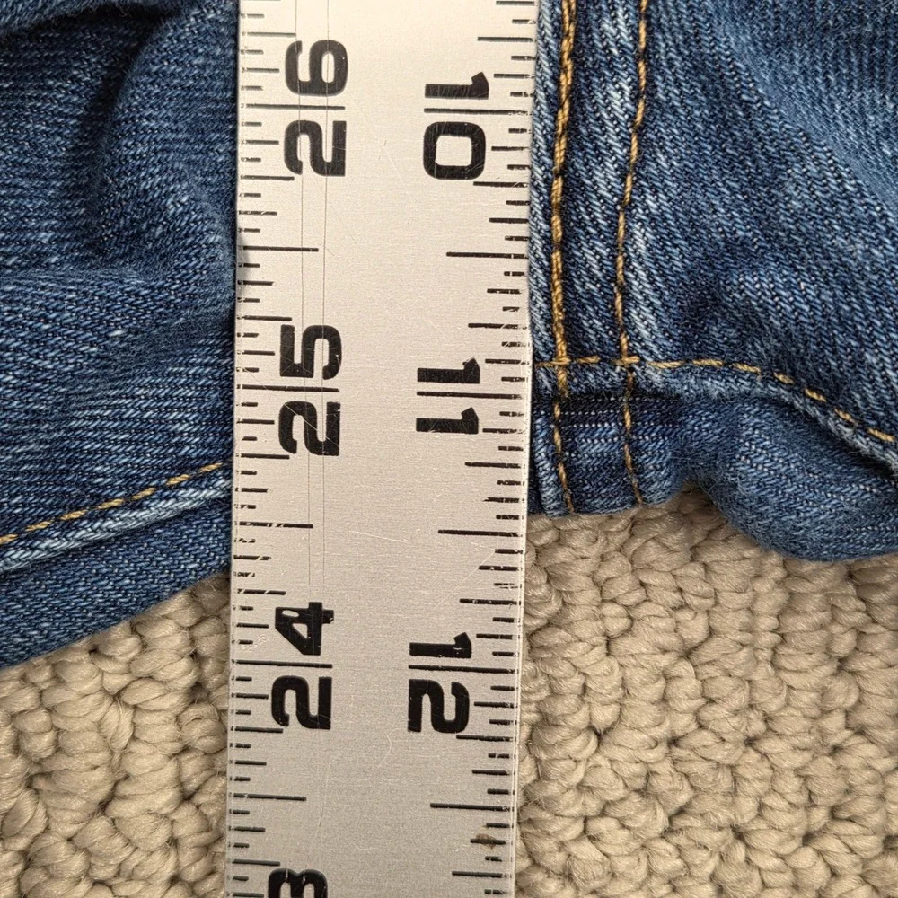 Signature Levis Heritage Easy Straight Jeans‎ Distressed Womens Size 2 (28x30)